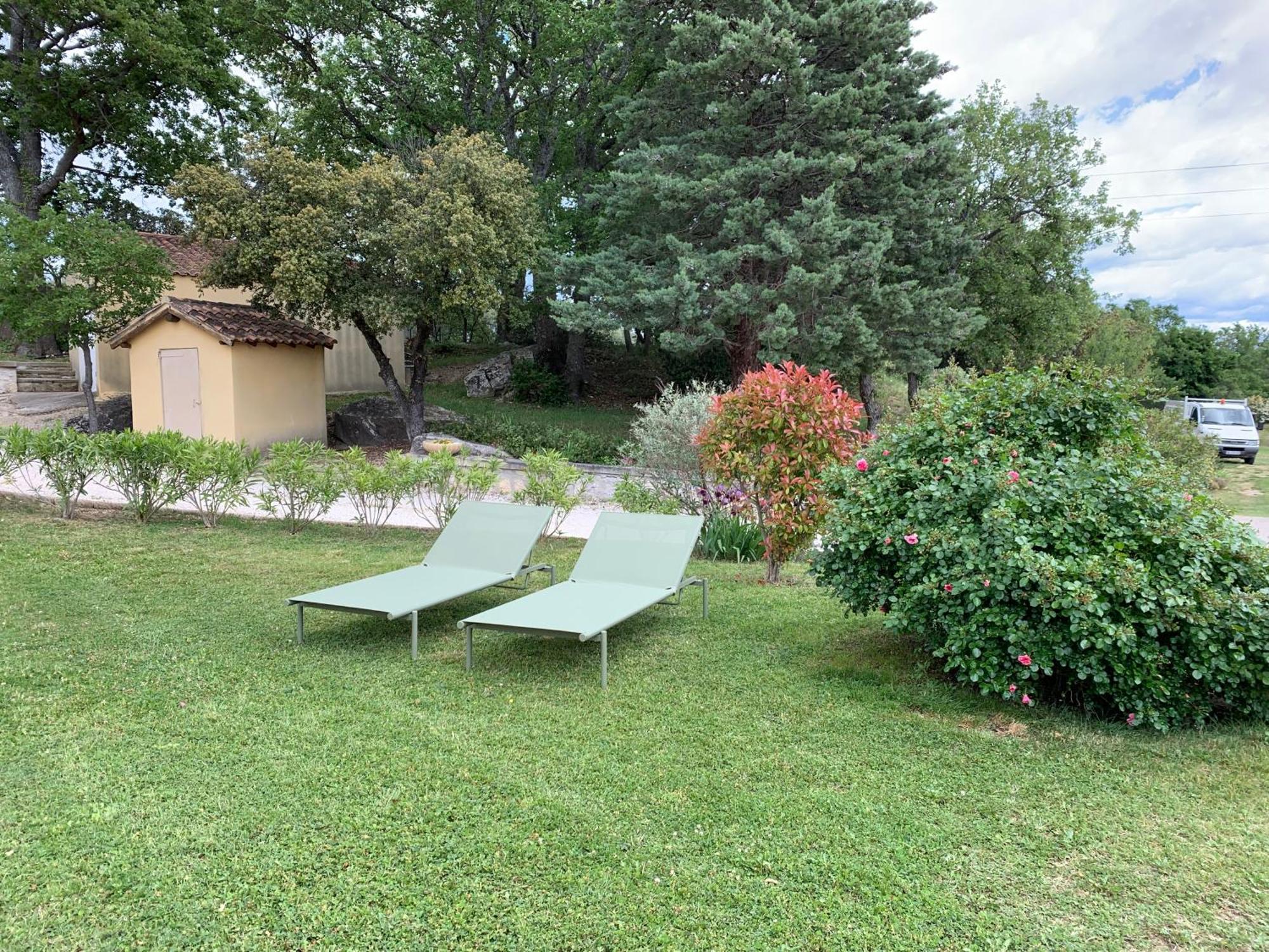 Studio Au Pied De La Ste Victoire Puyloubier Exteriör bild